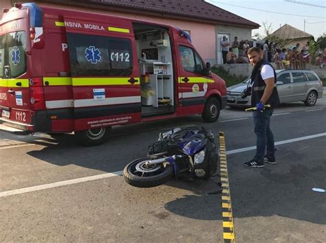 tudor cristian axinte foto|Un cunoscut om de televiziune din Iaşi şi soţia lui au murit în timp .